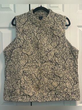 Basic Editions Beige Quilted Floral Zip Vest